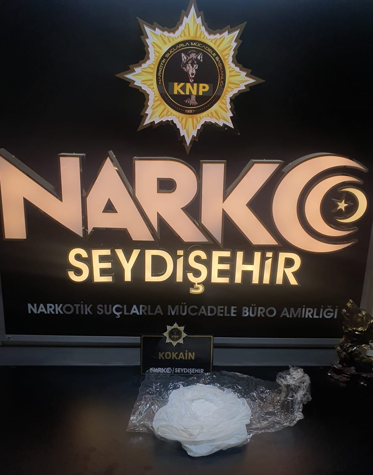 KONYA (AA) – Konya'nın Seydişehir ilçesinde düzenlenen uyuşturucu operasyonunda 2