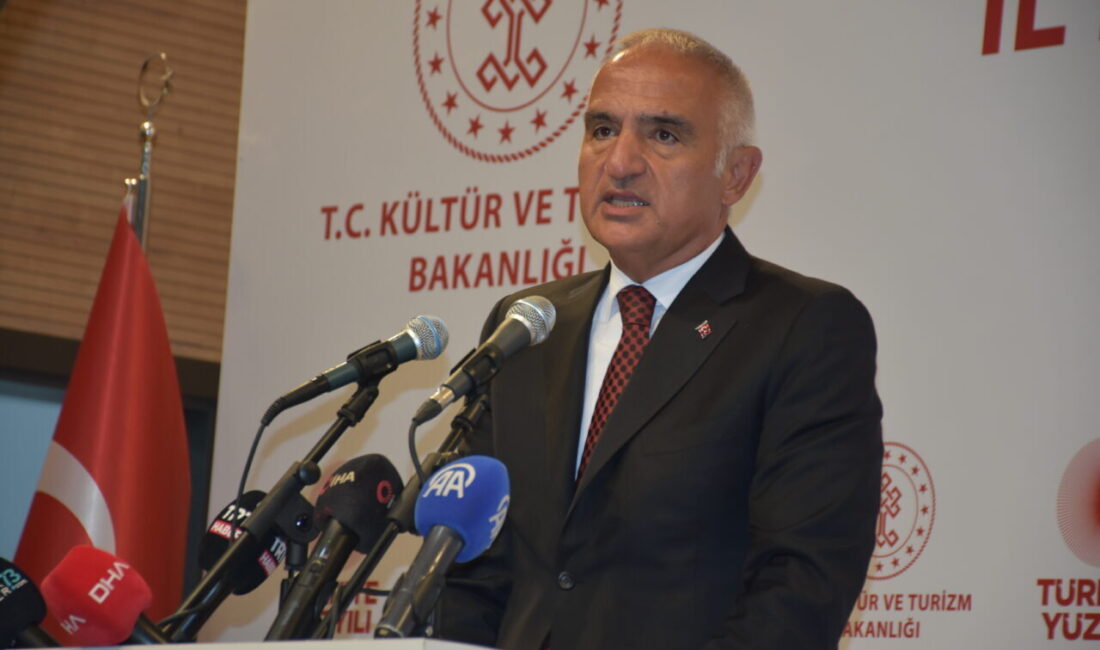 - "'Üreten kütüphaneler' vizyonumuz ile kütüphaneleri ülkemizin sosyal, kültürel, bilimsel
