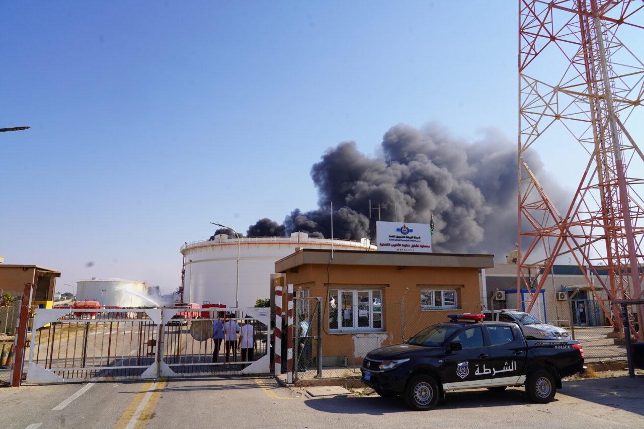 - Libya Devlet Yüksek Konseyinden yapılan açıklamada petrol tesislerinin "kırmızı