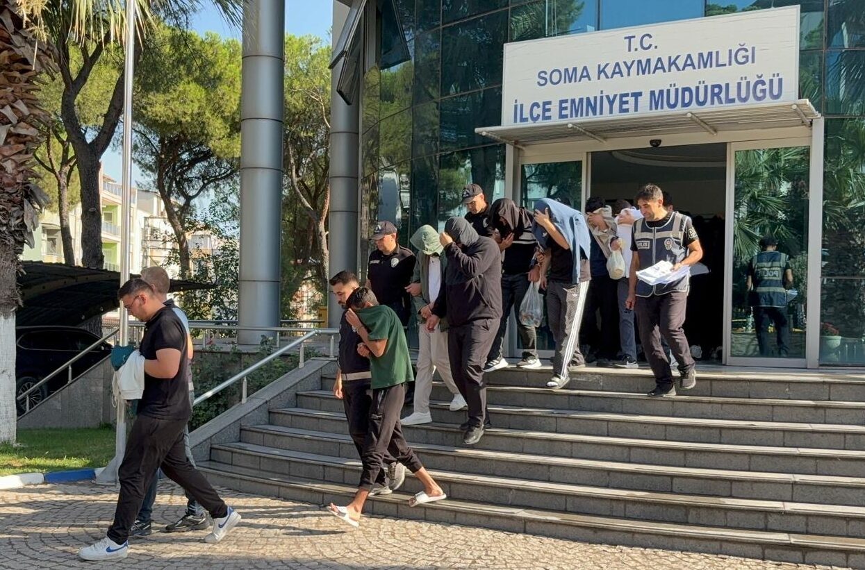 MANİSA (AA) – Manisa merkezli 5 ilde suç örgütüne yönelik