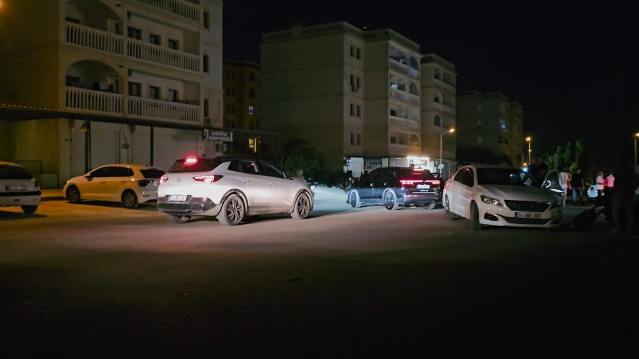 MARDİN (AA) – Mardin’in Nusaybin ilçesinde otomobil ile motosikletin çarpıştığı