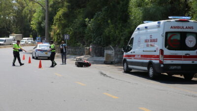 MUĞLA (AA) – Muğla'nın Marmaris ilçesinde otomobil ile motosikletin çarpışması