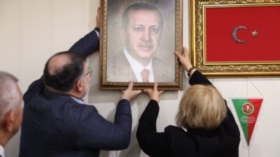 İZMİR (AA) – Menderes Belediye Başkan Vekilliğine seçilen AK Partili