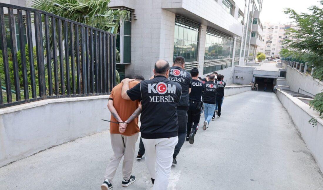 MERSİN (AA) – Mersin'de tetikçilik yaptıkları iddiasıyla yakalanan 12 şüpheliden