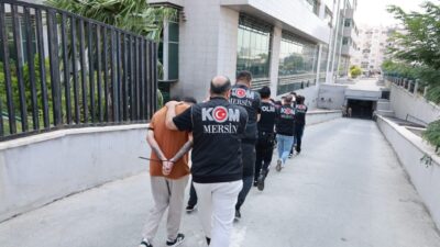 MERSİN (AA) – Mersin'de tetikçilik yaptıkları iddiasıyla yakalanan 12 şüpheliden