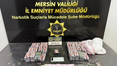 MERSİN (AA) – Mersin'de sokakta uyuşturucu ticareti yaptıkları iddiasıyla gözaltına