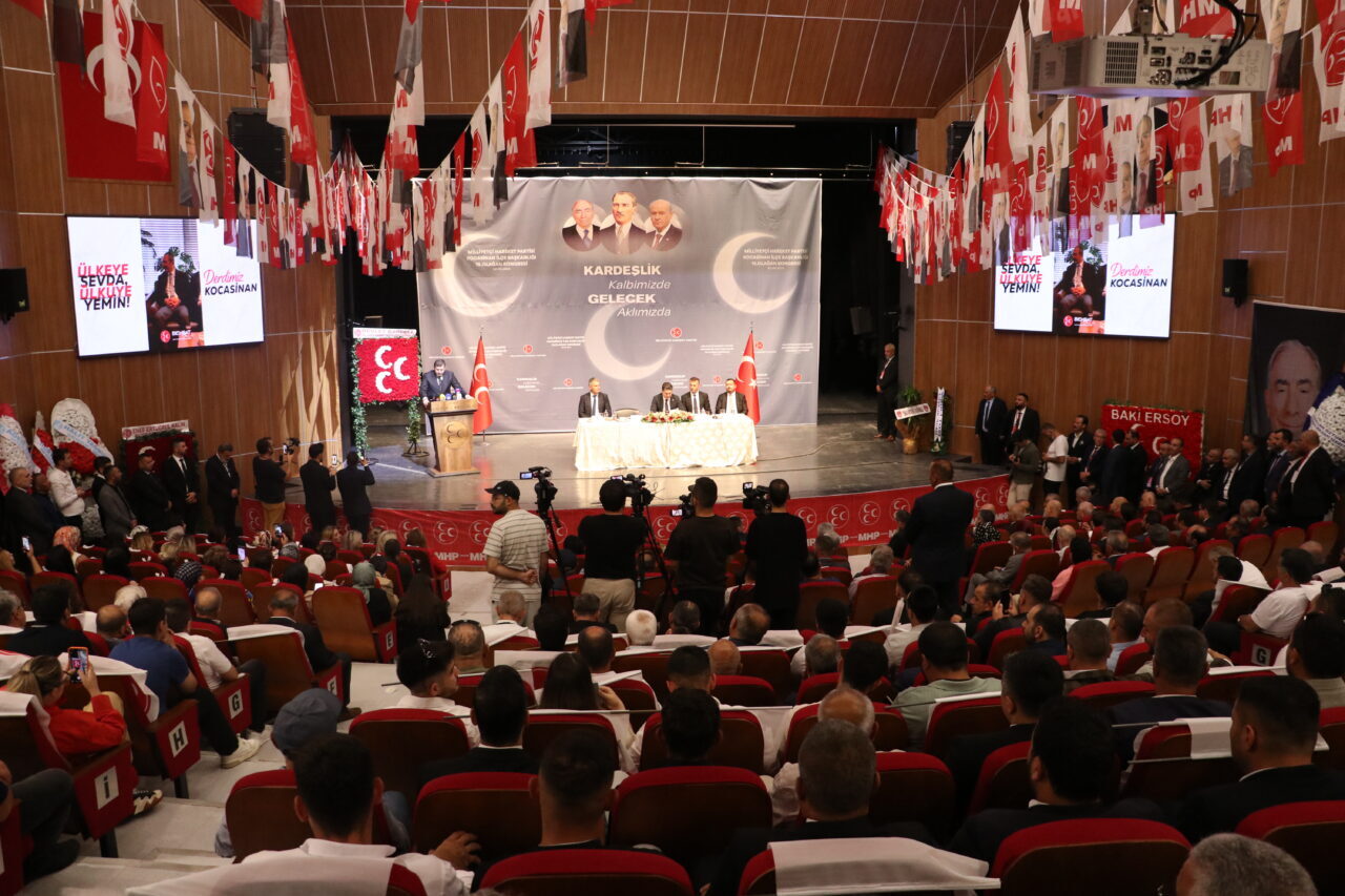 - "Terörsüz Türkiye ile Türkiye sadece kendi iç cephesini tahkim