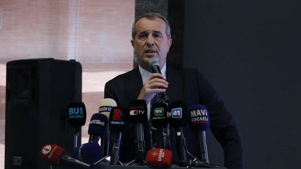 - MHP Genel Sekreter Yardımcısı ve Çorum Milletvekili Vahit Kayrıcı:
-