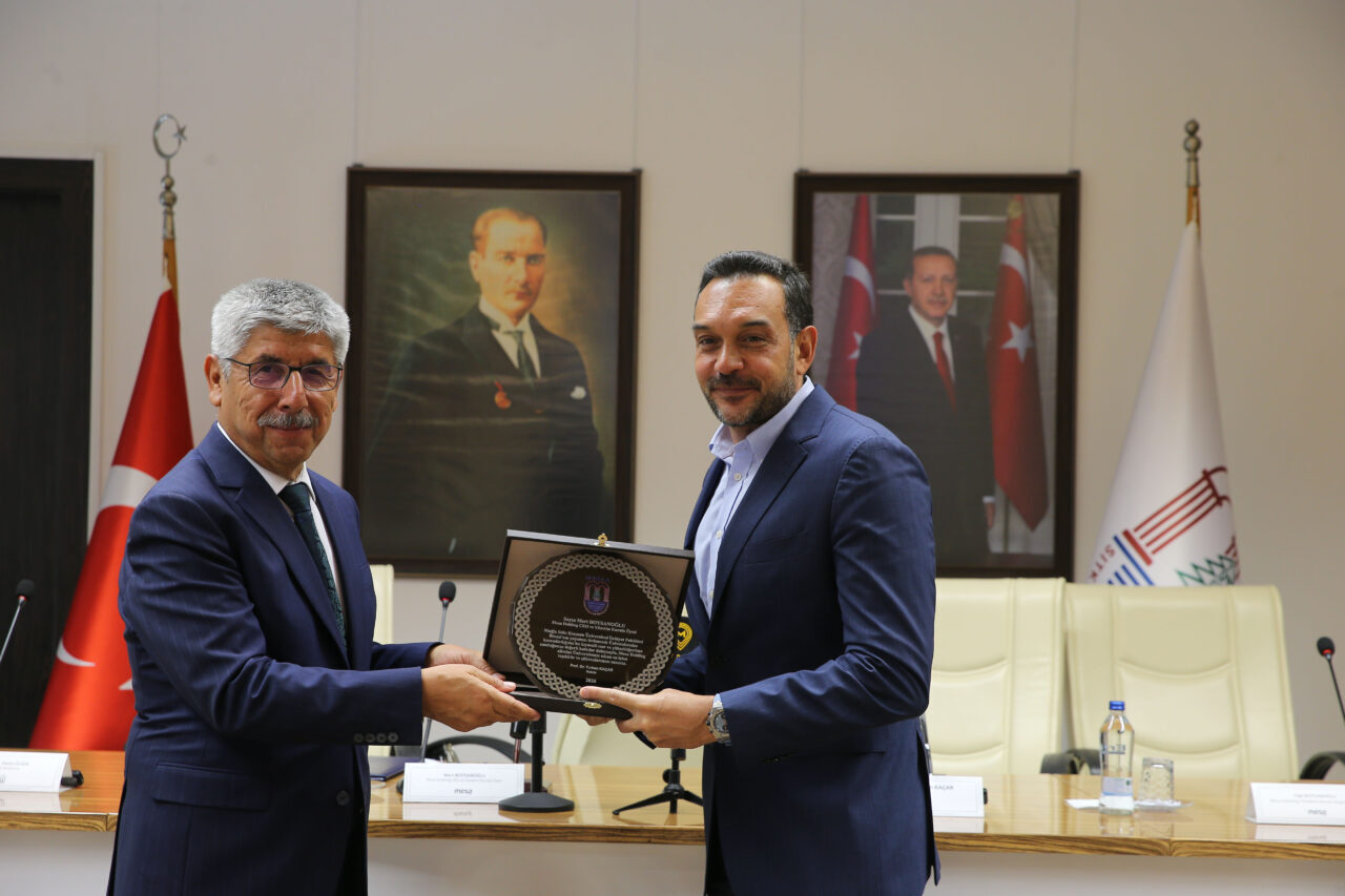- Mesa Holding, Muğla Sıtkı Koçman Üniversitesi kampüsünde inşa edilecek
