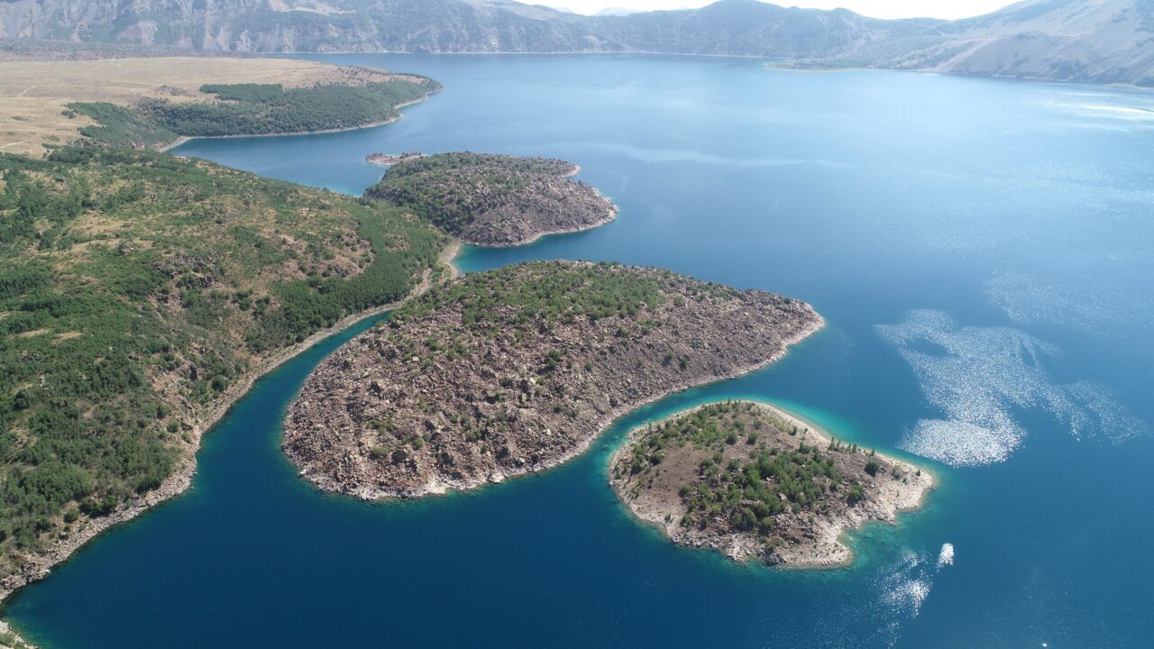 BİTLİS (AA) – Bitlis'in Tatvan, Ahlat ve Güroymak ilçeleri sınırlarında