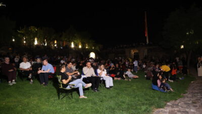 NEVŞEHİR (AA) – Nevşehir'de gökyüzü meraklıları, "Perseid meteor yağmuru gözlem
