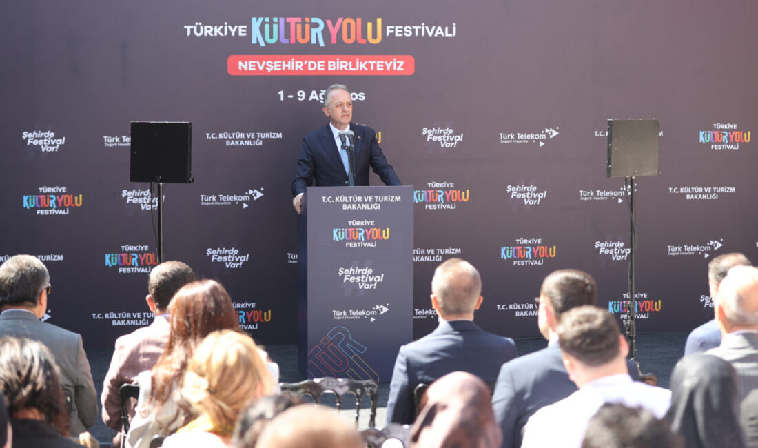 - Kültür ve Turizm Bakan Yardımcısı Gökhan Yazgı:
- "Kapadokya yalnızca