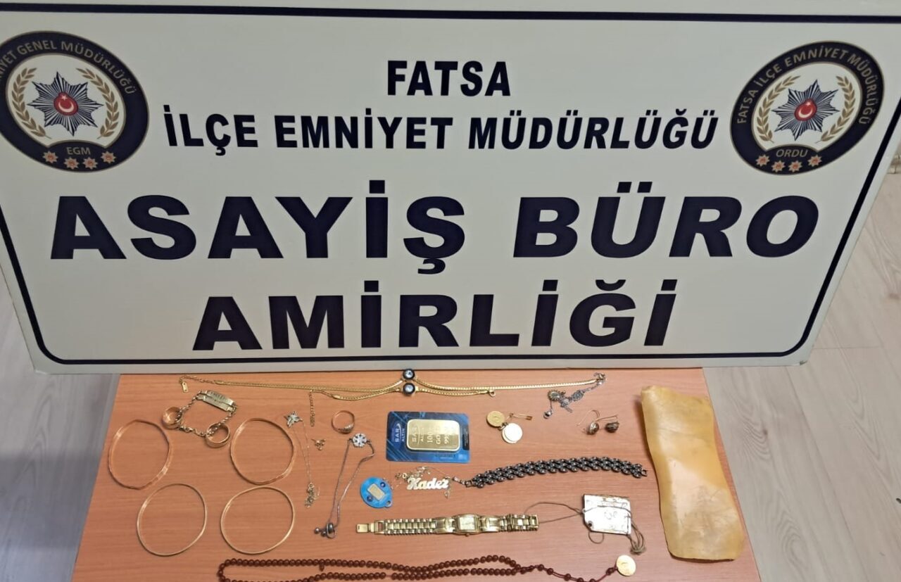 ORDU (AA) – Ordu'nun Fatsa ilçesinde evden 1,2 milyon lira