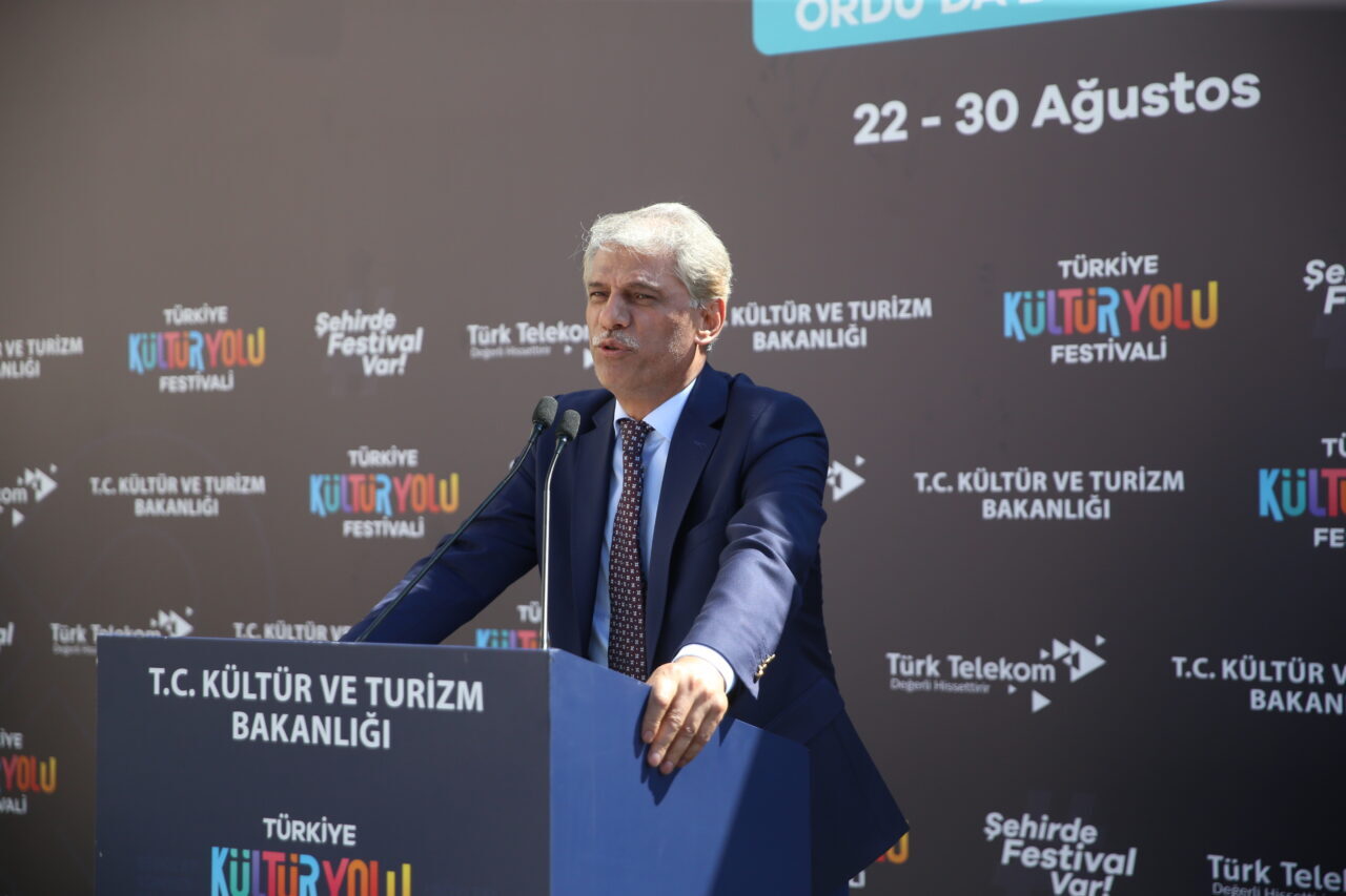 - Kültür ve Turizm Bakan Yardımcısı Nadir Alpaslan:
- "Türkiye artık