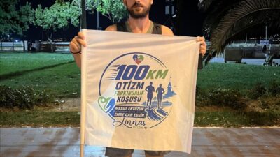 İSTANBUL (AA) – Otizm konusunda toplumsal farkındalık oluşturmak amacıyla İstanbul'da
