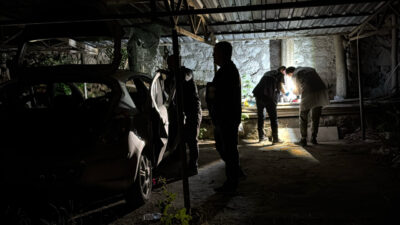 ISPARTA (AA) – Isparta'da site otoparkında park halindeki otomobilde meydana