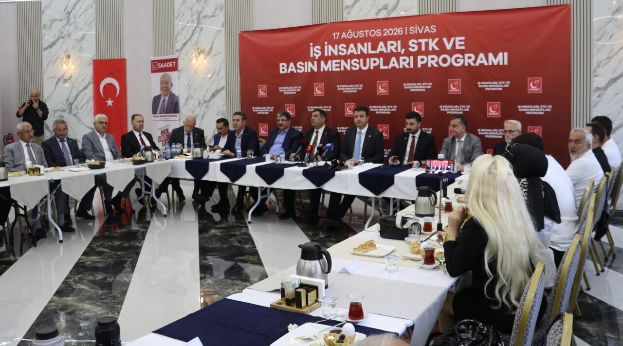 SİVAS (AA) – Saadet Partisi Genel Başkanı Mahmut Arıkan, Sivas'ta