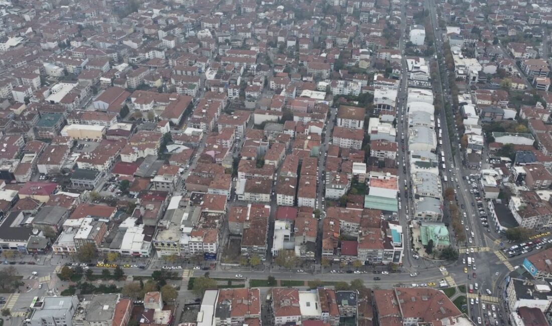 - Kentsel dönüşüm çalışmalarının hız kazandığı kentte, TOKİ ve Büyükşehir