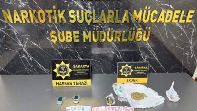 SAKARYA (AA) – Sakarya'nın Adapazarı ilçesinde uyuşturucu madde satışı yapılan