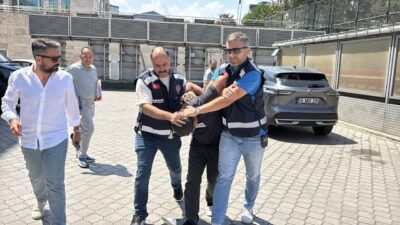 SAMSUN (AA) – Samsun'un Canik ilçesinde bir kişiyi bıçaklayarak öldürdüğü
