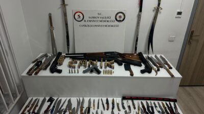 SAMSUN (AA) – Samsun'un Canik ilçesinde düzenlenen operasyonda ruhsatsız silah