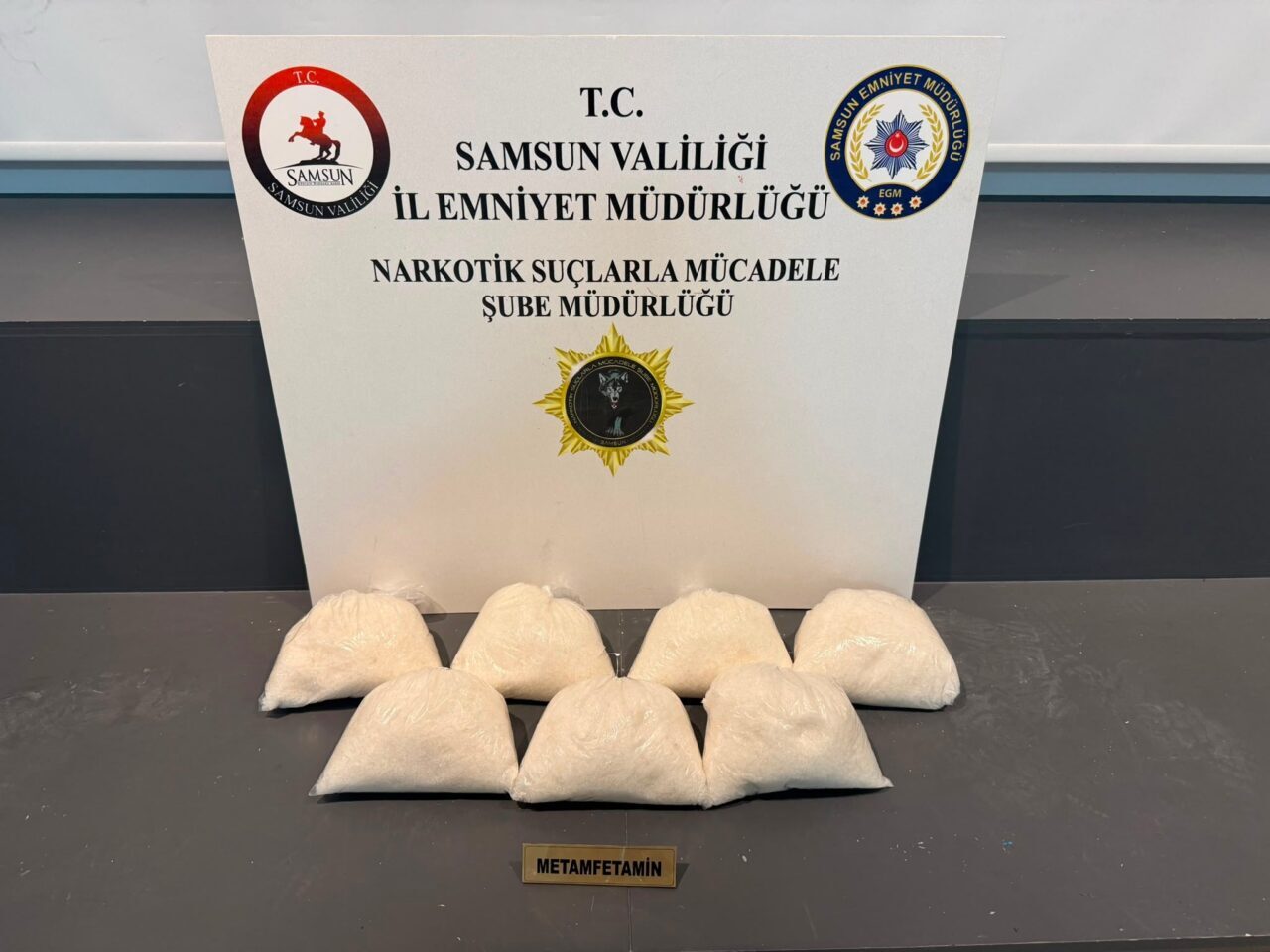 SAMSUN (AA) – Samsun'da durdurulan tırda 7 kilogram sentetik uyuşturucu
