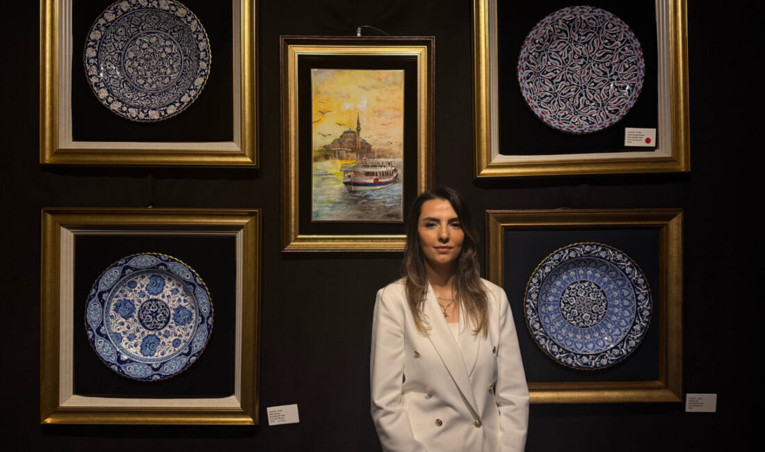 İSTANBUL (AA) – Geleneksel çini sanatını çağdaş bir yorumla buluşturan
