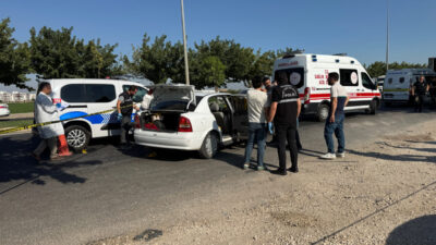 ŞANLIURFA (AA) – Şanlıurfa'da seyir halindeki otomobile düzenlenen silahlı saldırıda