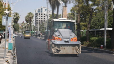 ŞANLIURFA (AA) – Şanlıurfa'da etkisini sürdüren sıcak hava, günlük yaşamı