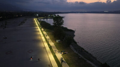 SAKARYA (AA) – Sapanca Gölü'nün kıyı şeridinde ilk etabı tamamlanan
