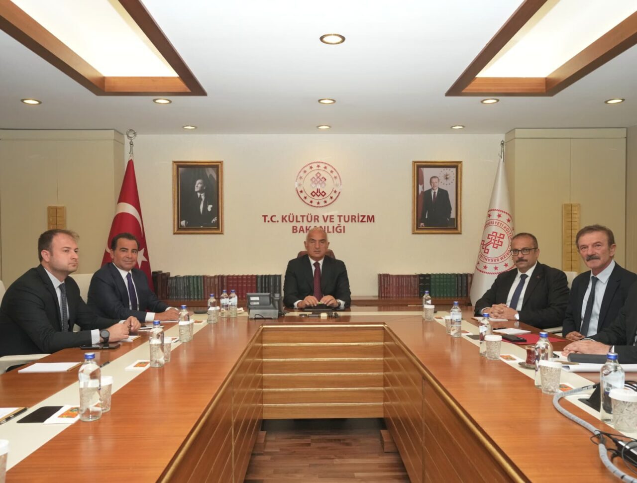 - Kültür ve Turizm Bakanı Mehmet Nuri Ersoy:
- "Sayburç'ta 2