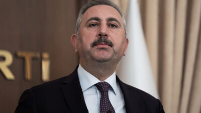 - AK Parti Grup Başkanvekili Abdulhamit Gül:
- "Bu kanun teklifiyle