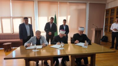 NOVİ PAZAR (AA) – Sırbistan'da yaklaşık 20 yıldır iki ayrı