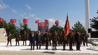 - Tören kapsamında Anafartalar Sahil Yolu'nda yeniden ihya edilen Arıburnu