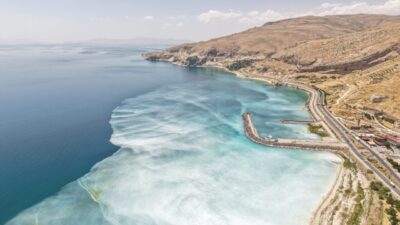 BİTLİS (AA) – Bitlis'in Adilcevaz ilçesinde, Van Gölü'ne dökülen tatlı