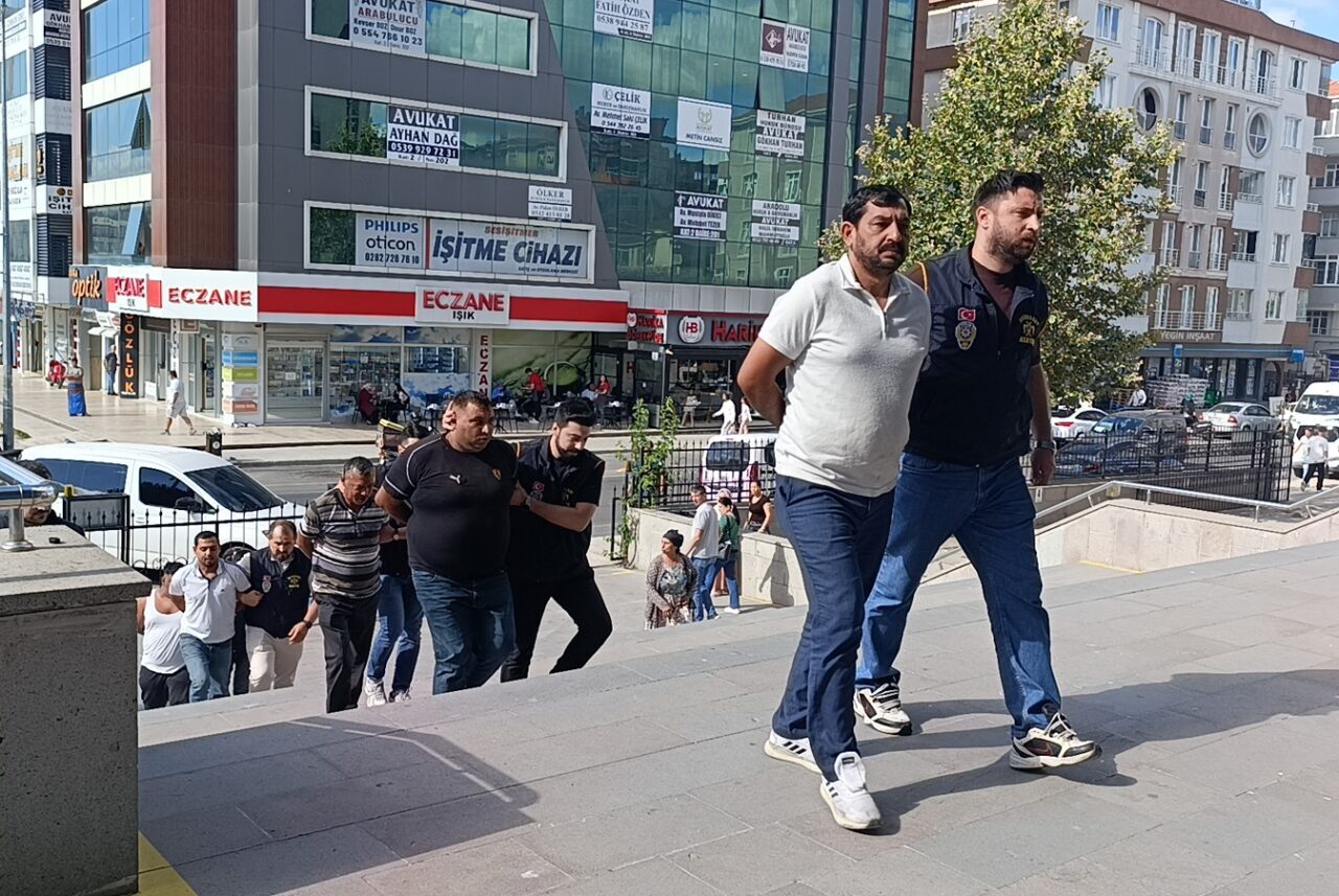 TEKİRDAĞ (AA) – Tekirdağ'ın Çerkezköy ilçesinde düğünün ardından çıkan silahlı
