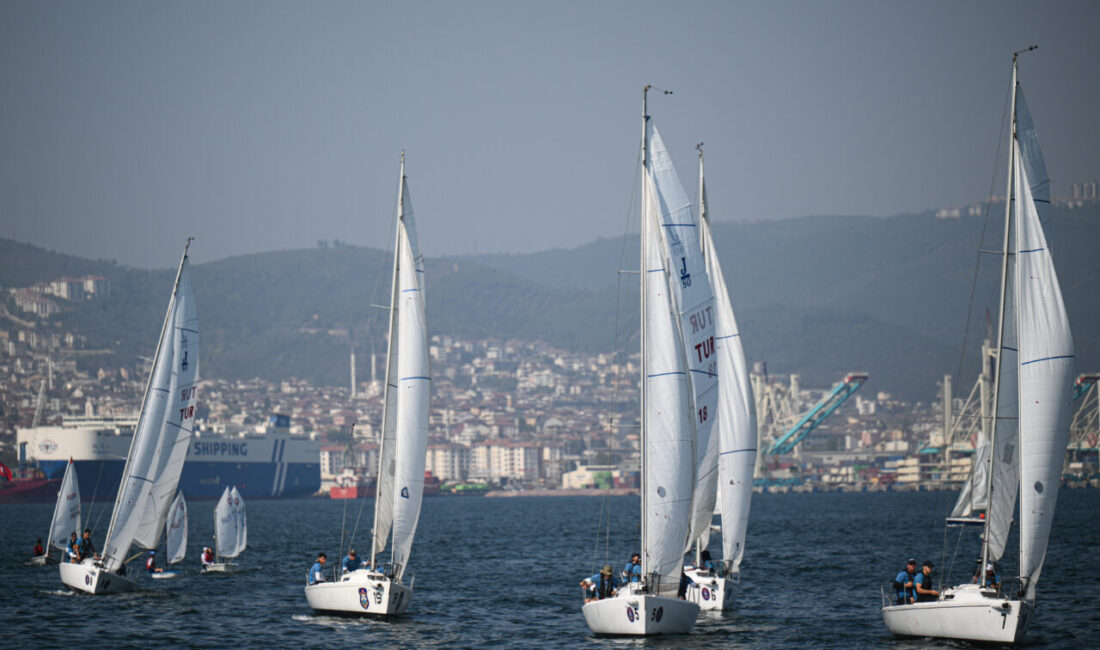 KOCAELİ (AA) – TEKNOFEST Mavi Vatan'da deniz ve hava gösterileri