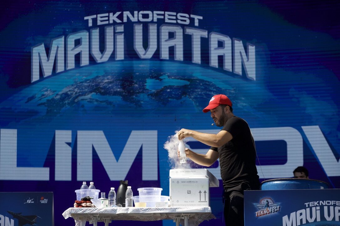 KOCAELİ (AA) – Kocaeli'de düzenlenen TEKNOFEST Mavi Vatan'ın dördüncü ve
