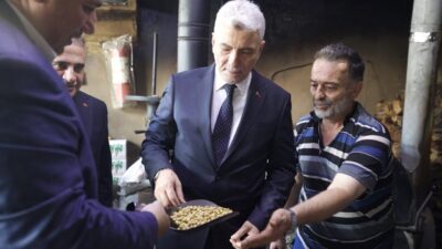 ÇORUM (AA) – Ticaret Bakanı Ömer Bolat, Çorum'da çeşitli ziyaretlerde