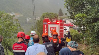 TRABZON (AA) – Trabzon'un Akçaabat ilçesinde fındık topladığı sırada yamaçtan