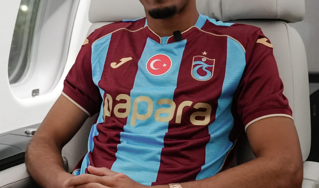 - Brezilyalı futbolcu:
"Trabzon'da beni tanıdık bir yüz bekliyor ve ben