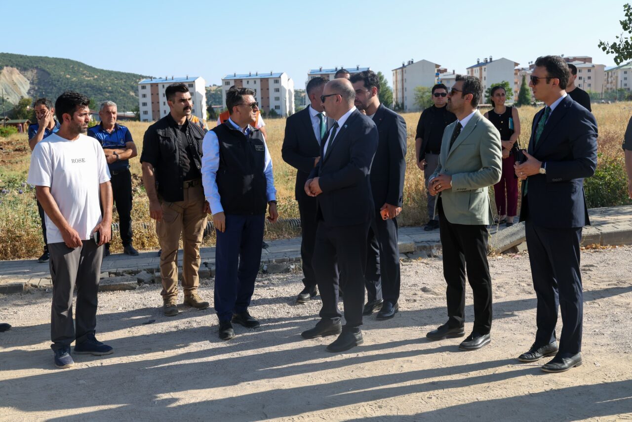 TUNCELİ (AA) – Tunceli'de 5-9 Ağustos'ta düzenlenecek kültür, sanat ve