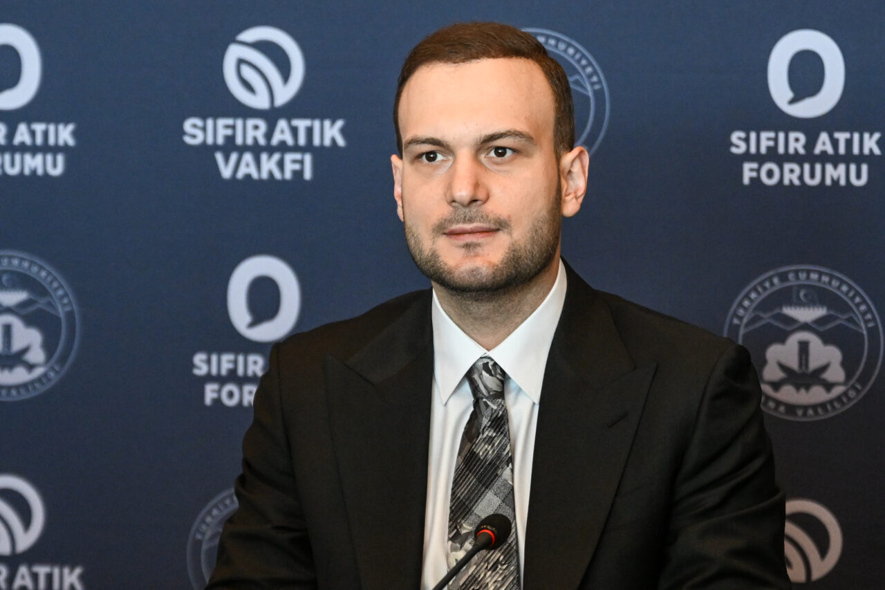 - Vali Mustafa Yavuz:
- "Temel hedefimiz, geleneksel 'al-kullan-at' modelinin yerine,