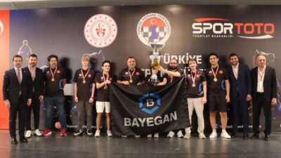 ANKARA (AA) – Türkiye Satranç Süper Ligi'nde Bayegan Pendik Satranç