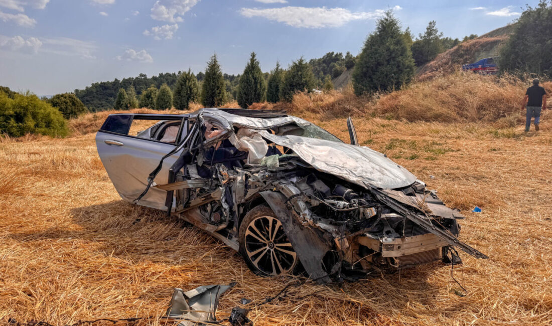 UŞAK (AA) – Uşak'ta takla atan otomobilin sürücüsü hayatını kaybetti.