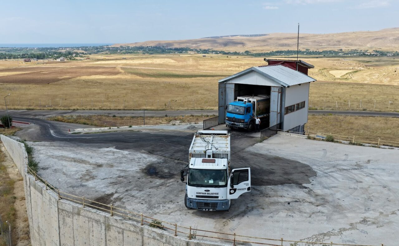VAN (AA) – Van Büyükşehir Belediyesinin Entegre Katı Atık Tesisi'nde