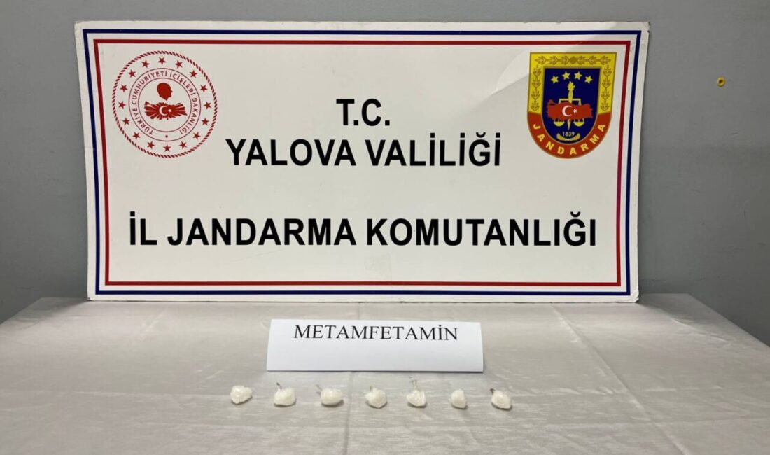 YALOVA (AA) – Yalova’da düzenlenen uyuşturucu operasyonunda 3 şüpheli gözaltına