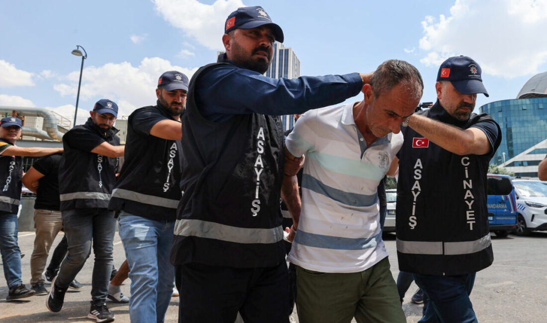 GAZİANTEP (AA) – Yeni Parti Gaziantep Milletvekili Melih Meriç'in bıçakla