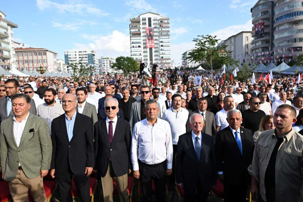 - "Sizden, Yeni Parti'nin Genel Başkanı olarak rızalık almaya geldim.