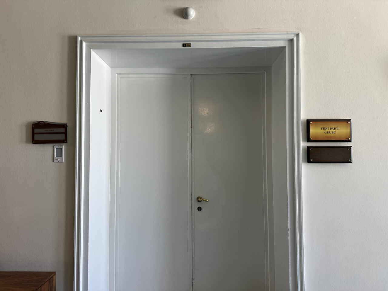 - TBMM Başkanlığının yaptığı düzenlemeyle, Yeni Parti Genel Başkanı Özgür